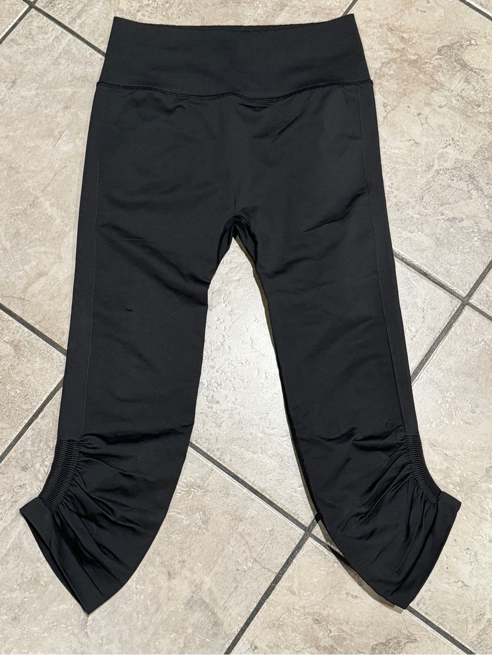 lululemon athletica Black Cropped Leggings with Ruched Hem